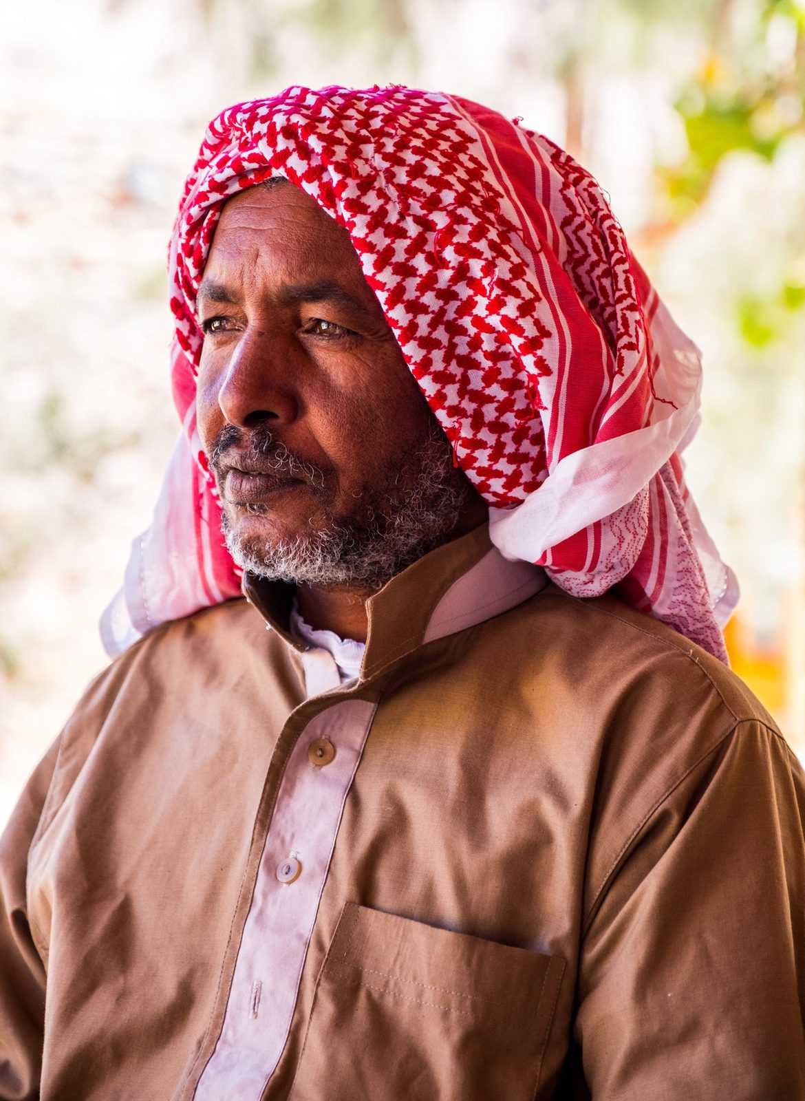 Make Someone Happy – travel portraits photography by Amr El Hadeka, image 7 of 8